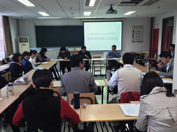 城市82看球直播
师生畅谈本导工作体会20131025-1242.png